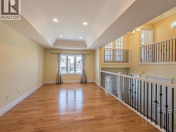 3rd image of 4001 Cosenza St