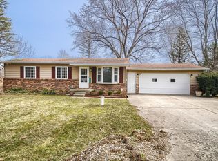 2453 Eugene St, Burton, MI
