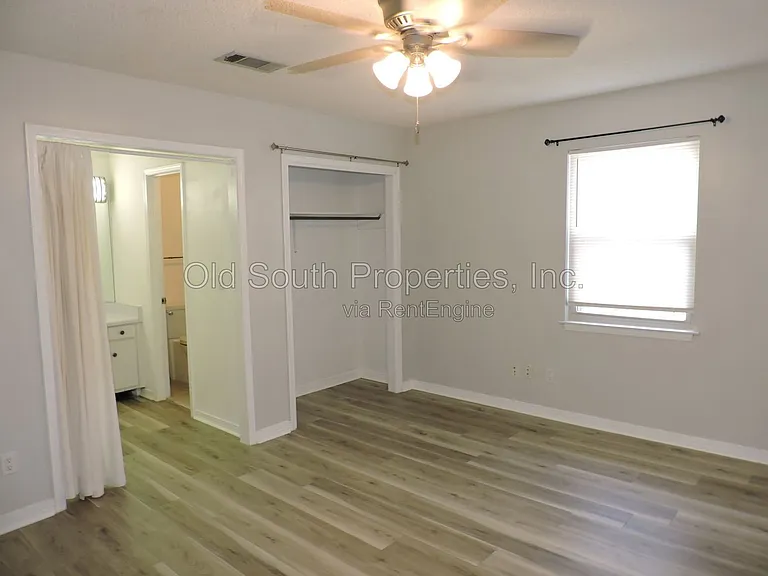 2323 Silversides Loop — Photo 13