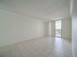 Island Shores Condo, North Miami Beach, FL 33160