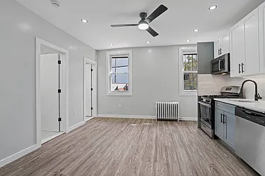 384 Graham Avenue, #2ND-FLOOR-PH