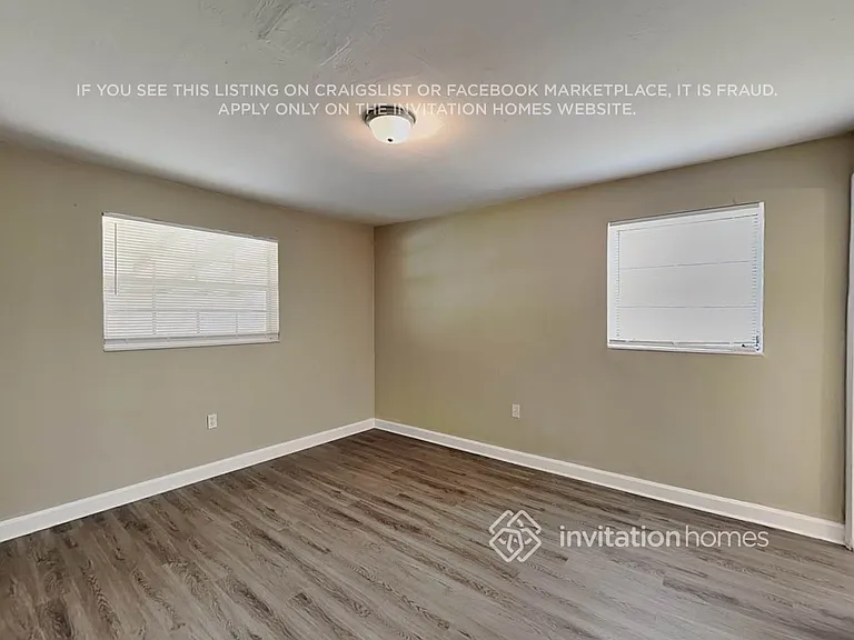 2401 Jamaica Dr — Photo 9