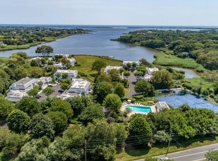 8 Reed Pond Ct, Water Mill, NY 11976