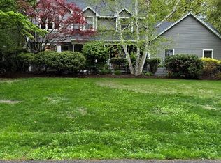 25 Old Wood Rd, North Attleboro, MA 02760