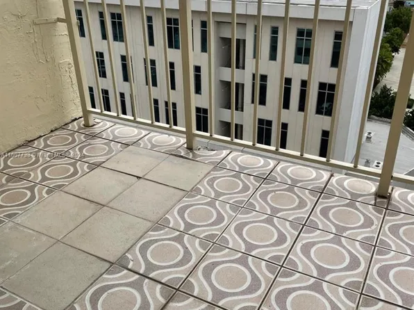 4675 W 18th Ct APT 1009, Hialeah, FL 33012