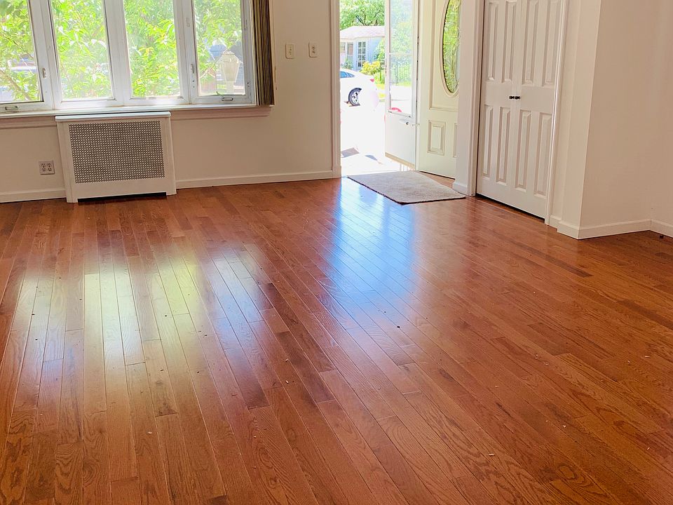 2nd image of 3041 Waterbury Ave
