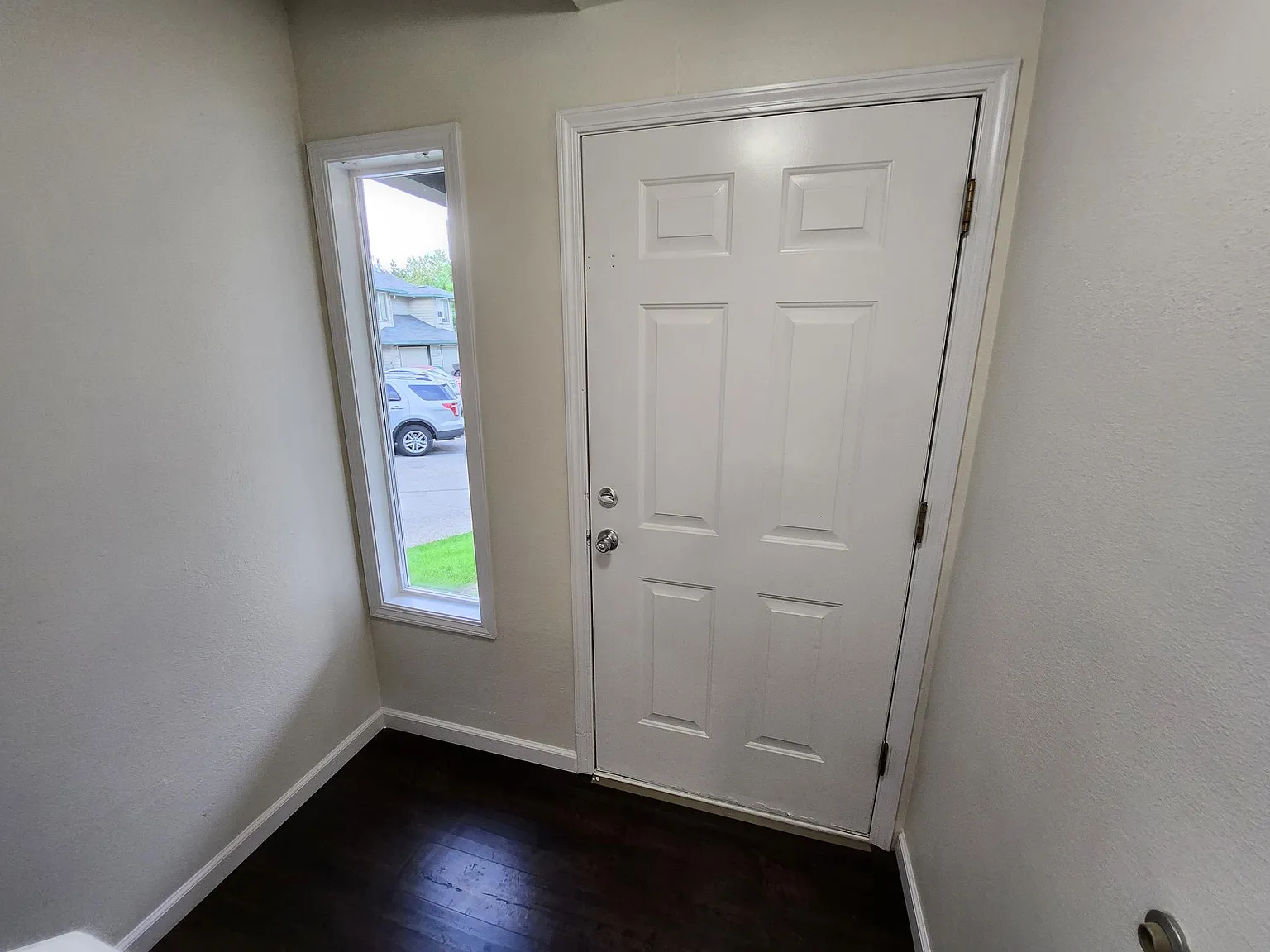 3 bed, 2.5 bath, 1500 sqft, $2,500 — Photo 2