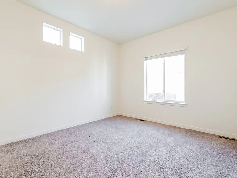 18607 E 47th Pl — Photo 16
