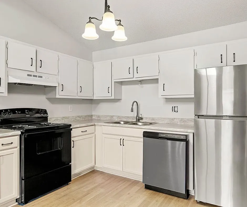 3705 Squaw Valley Dr SW — Photo 1