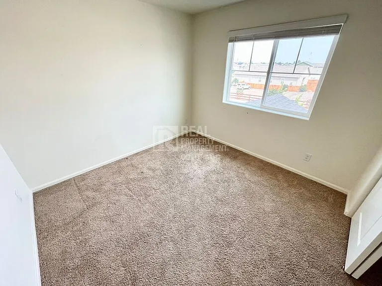 7104 Vermillion St — Photo 20