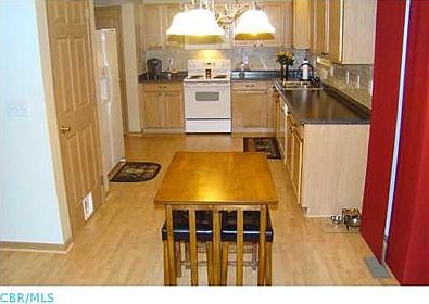 5th image of 2020 Belmont Dr