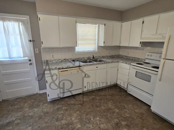 406 E Jefferson St, Pittsburg, KS 66762