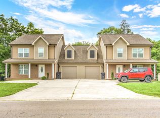 908 E Inskip Dr, Knoxville, TN 37912