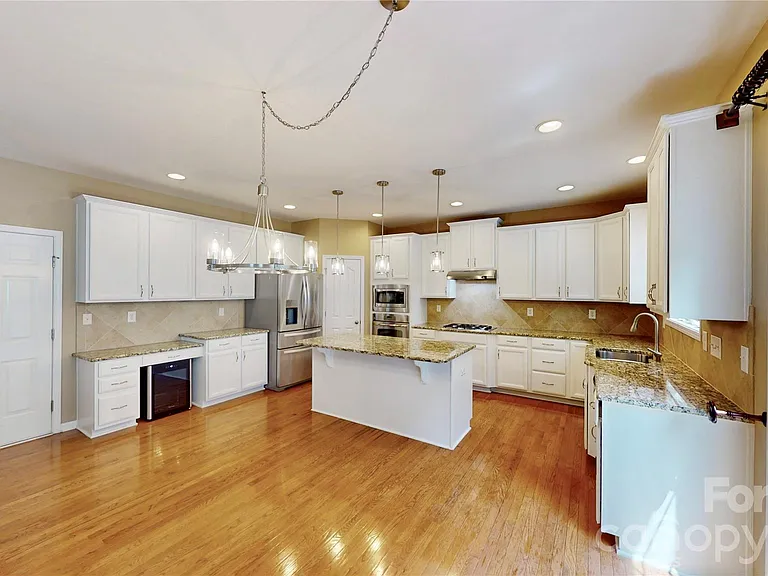 1505 Aringill Ln — Photo 9