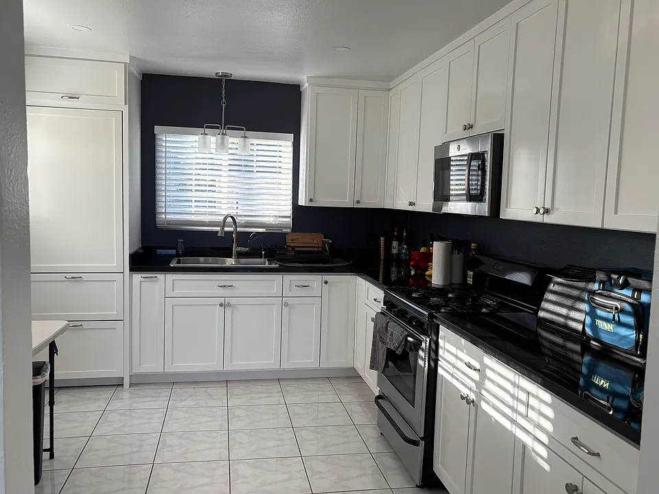 630 Pico Ave #B