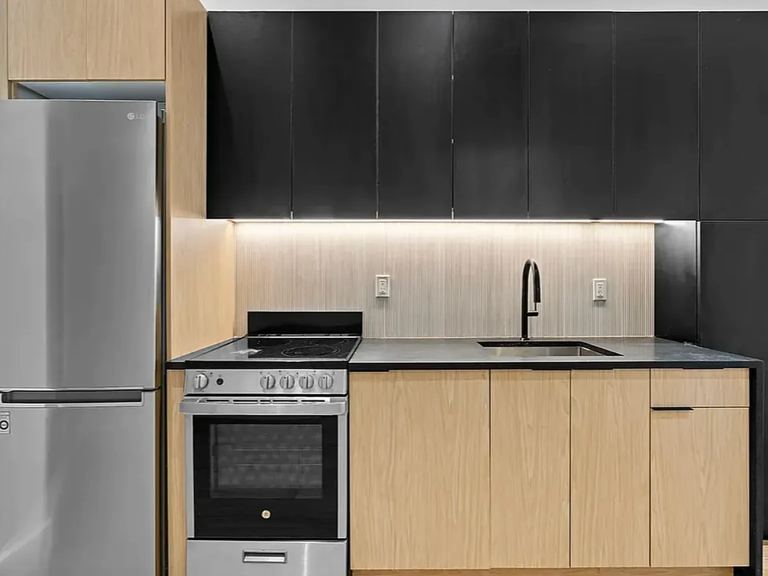 242 West 132nd Street — Photo 3