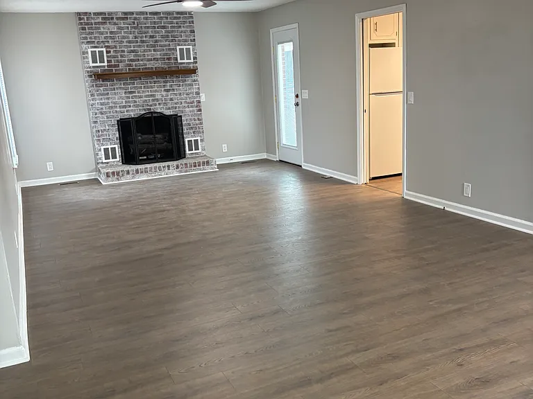 2955 Asbury Ln — Photo 14