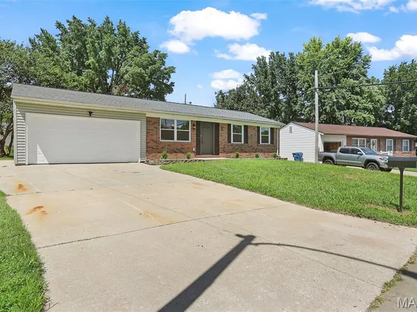 3046 Abbey St, Saint Charles, MO 63301