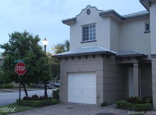 976 Tortuga Ln, Riviera Beach, FL 33404