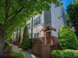 1012 Skyline View Way, Charlotte, NC 28204