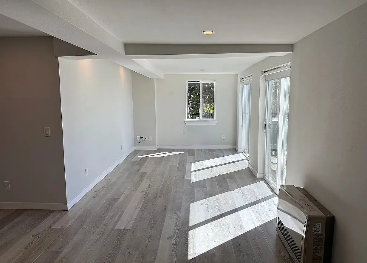 2 bed, 1280 sqft, $4,150 — Photo 2