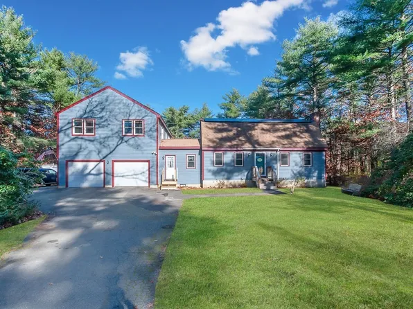 133 High St, Rochester, MA 02770