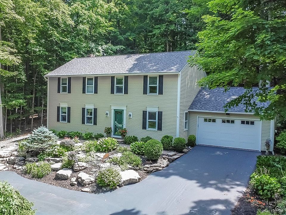 1st image of 111 Woodberry Ln