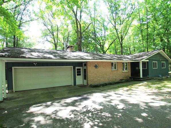 19291 Ottawa Ln, Big Rapids, MI 49307