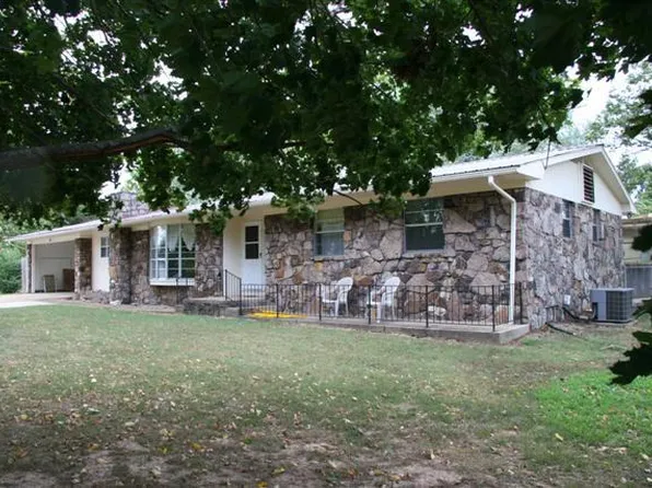 3802 Perry St, Harrison, AR 72601
