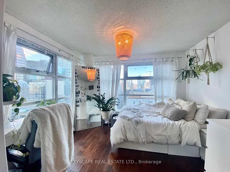 50 Lombard St #1705 — Photo 14