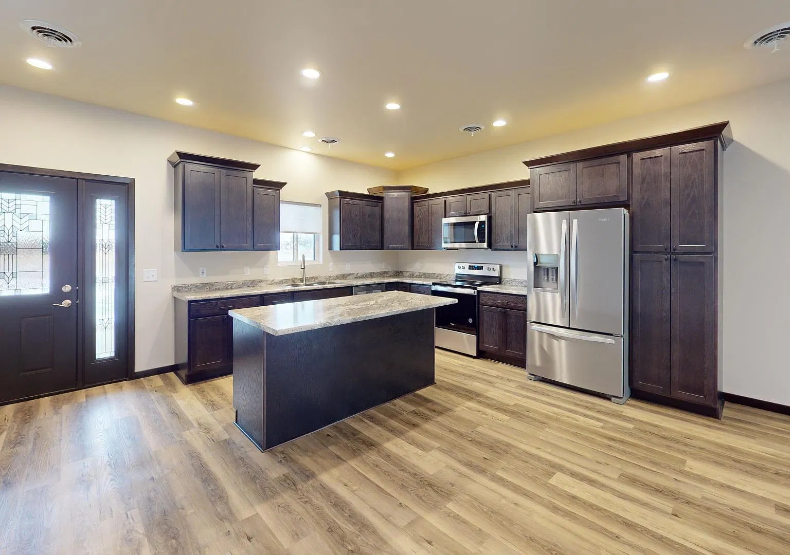 2 bed, 1725 sqft, $2,300 — Photo 1