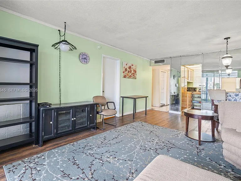 2861 Leonard Dr #F208 — Photo 4