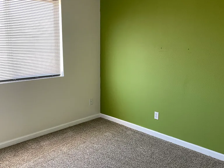 506 Madison Pl SE — Photo 10