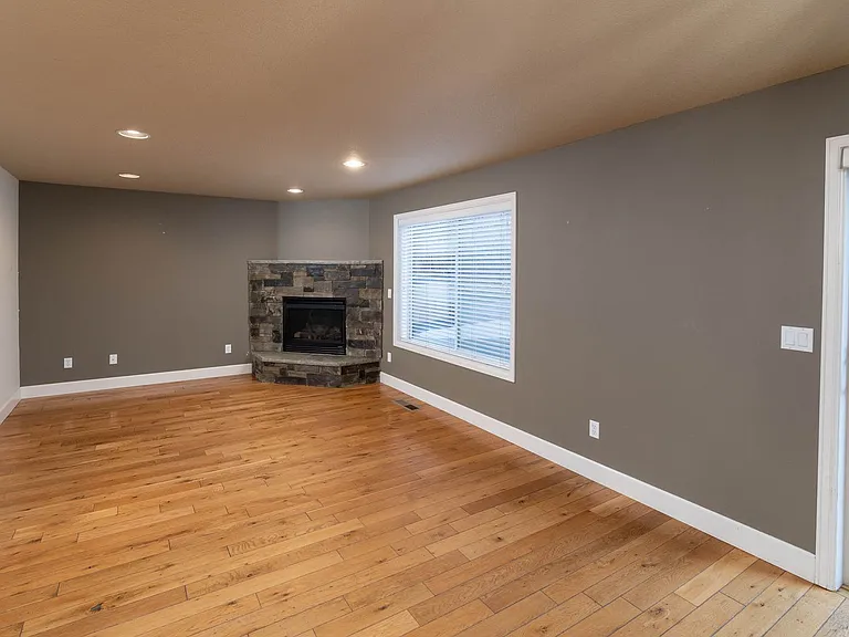 20285 Schaeffer Dr — Photo 22