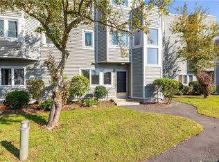 1412 Whitney Ave APT H1, Hamden, CT 06517