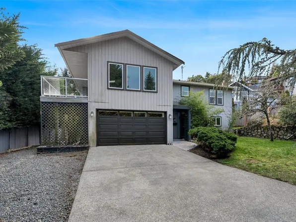711 Bexhill Rd, Colwood, BC V9C 3P9