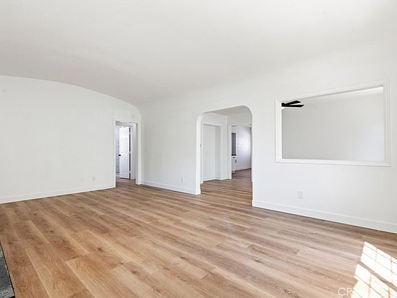 5th image of 4874 Park Ave