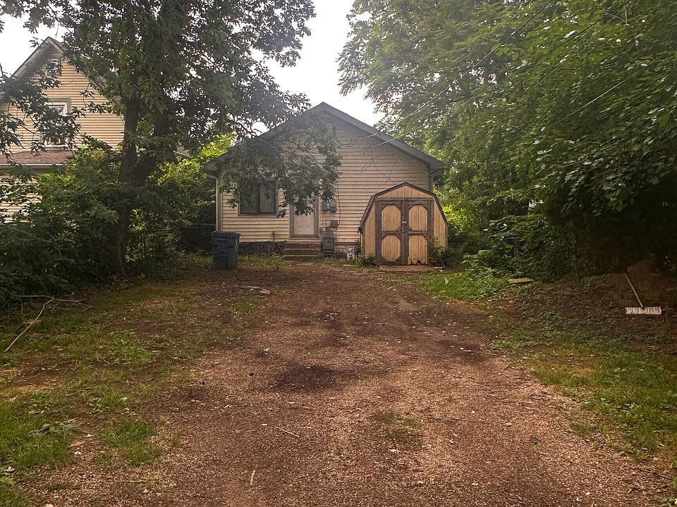 2nd image of 1837 W Wilkins St