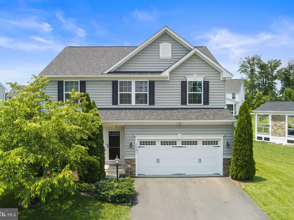 25541 Emerson Oaks Dr, Aldie, VA 20105