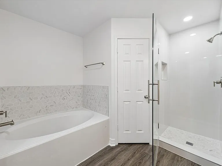 8310 Hardy Elm St — Photo 21