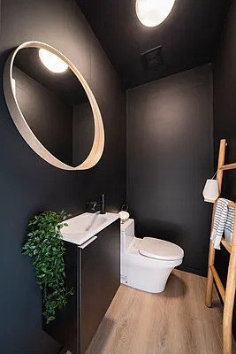 Sold by Compass | media 22