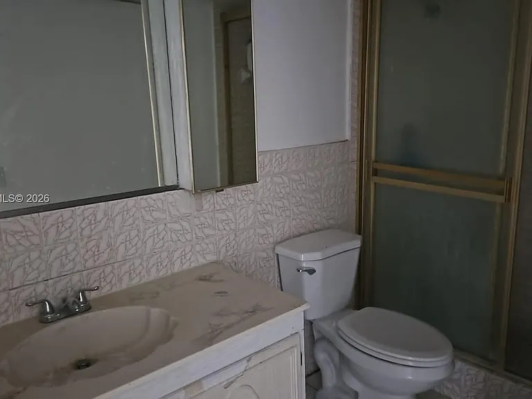 5300 NW 18th Ct #4I — Photo 15