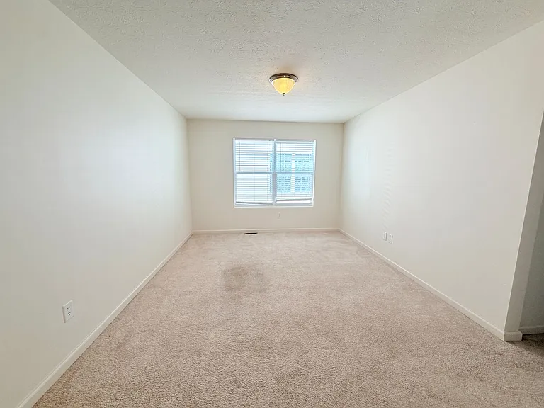 2513 Shadow Bend Dr — Photo 11