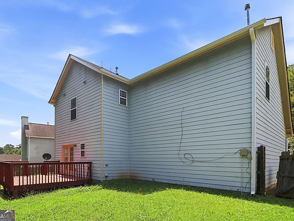 3rd image of 114 Parkway Dr