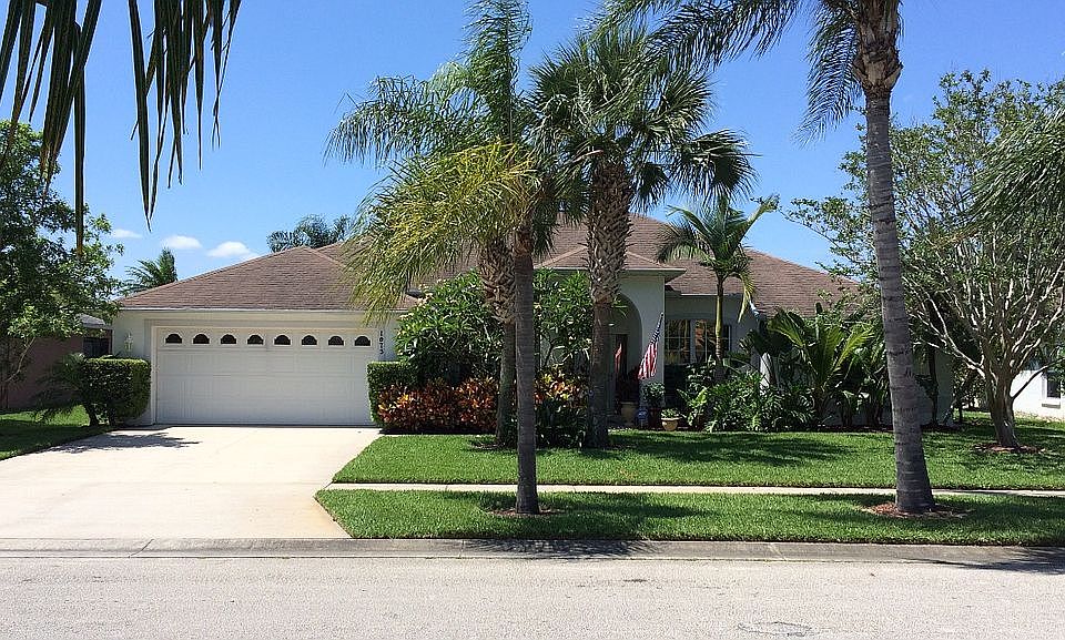 1st image of 1073 Egret Lake Way