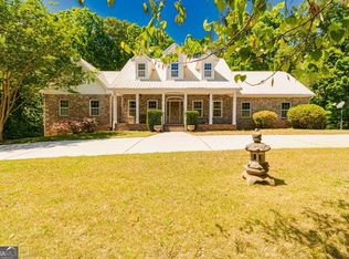 550 Oak Ridge Dr, Oxford, GA 30054