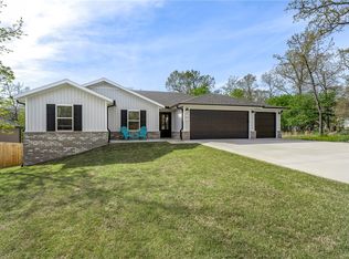 4 Roxburgh Ln, Bella Vista, AR 72715