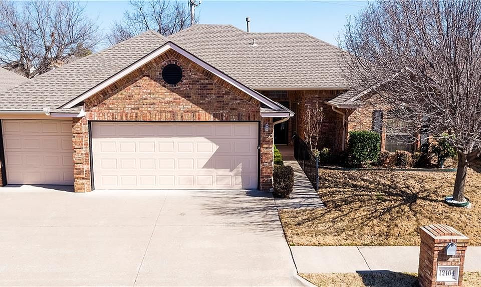 1st image of 12404 Crystal Gardens Dr
