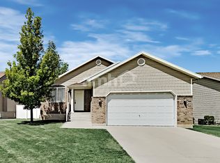 1139 N 750 W, Clinton, UT 84015