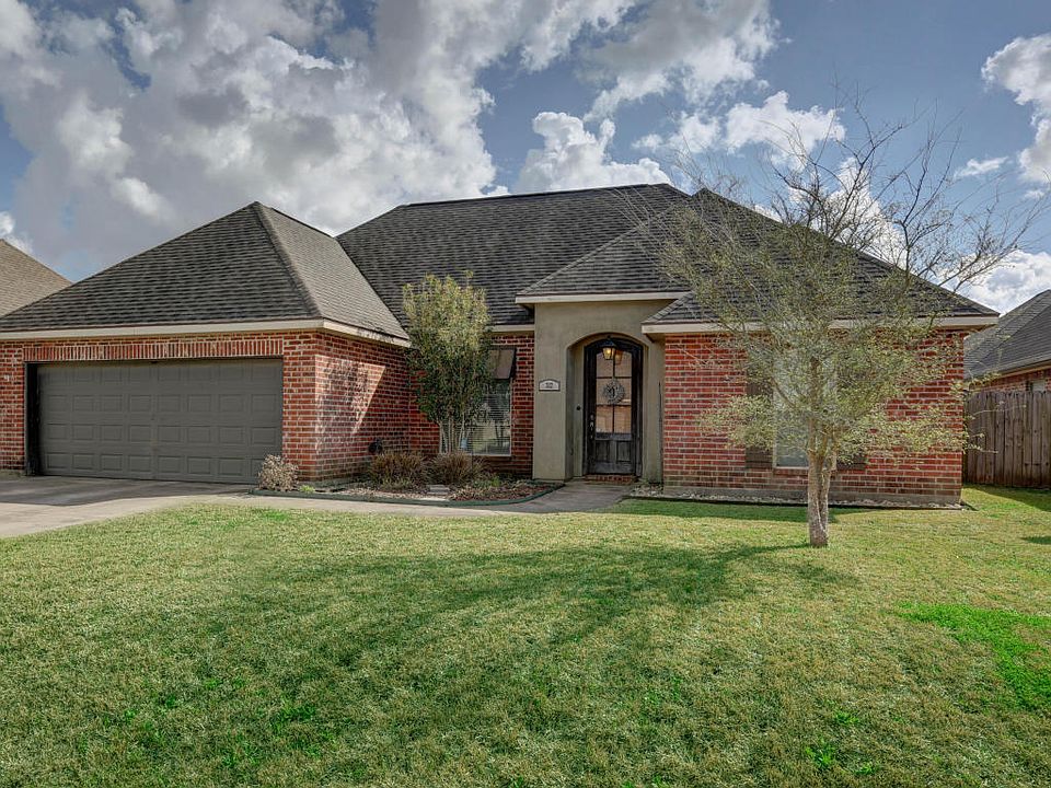 1st image of 312 Oak Hill Ln